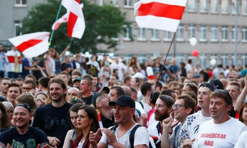 Λευκορωσία: "Μαίνονται" οι αντικυβερνητικές διαδηλώσεις